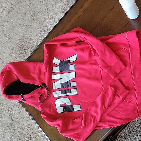 Pink pullover - Picture 1 of 4